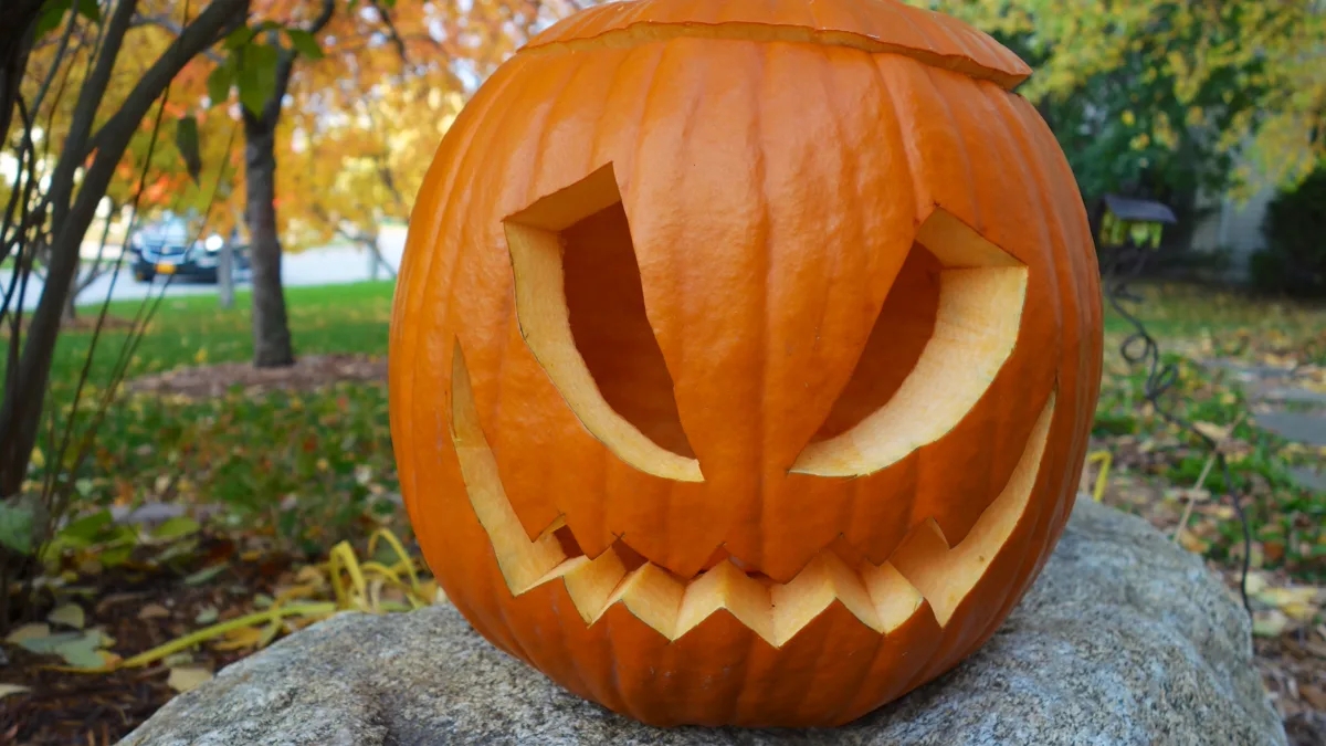 Best Halloween Episodes from Classic Sitcoms and Comedies
